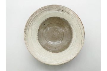 小林東五　對州窯　刷毛目(はけめ)　約21cm　6.8寸　独特の風合いが魅力の平皿(深皿、和皿、和食器、六寸八分、共箱付き)(R-080408)