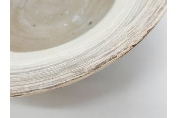 小林東五　對州窯　刷毛目(はけめ)　約21cm　6.8寸　独特の風合いが魅力の平皿(深皿、和皿、和食器、六寸八分、共箱付き)(R-080408)