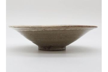 小林東五　對州窯　刷毛目(はけめ)　約21cm　6.8寸　独特の風合いが魅力の平皿(深皿、和皿、和食器、六寸八分、共箱付き)(R-080408)
