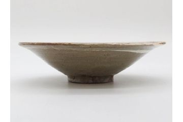 小林東五　對州窯　刷毛目(はけめ)　約21cm　6.8寸　独特の風合いが魅力の平皿(深皿、和皿、和食器、六寸八分、共箱付き)(R-080408)
