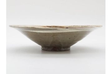 小林東五　對州窯　刷毛目(はけめ)　約21cm　6.8寸　独特の風合いが魅力の平皿(深皿、和皿、和食器、六寸八分、共箱付き)(R-080408)