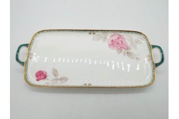 鳴海製陶　ナルミ　NARUMI　カレス(CARESS)　サンドイッチトレー　クリーマー　シュガーポット　カップ&ソーサー　プレート　優雅な寛ぎの時間を演出するナルミ洋食器10点セット(C&S、サンドウィッチトレイ、ミルクジャー、ティー、コーヒー、薔薇、バラ、碗皿、デザート皿、金彩)(R-080409)