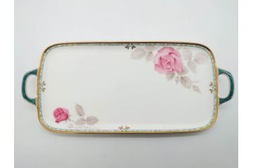 鳴海製陶　ナルミ　NARUMI　カレス(CARESS)　サンドイッチトレー　クリーマー　シュガーポット　カップ&ソーサー　プレート　優雅な寛ぎの時間を演出するナルミ洋食器10点セット(C&S、サンドウィッチトレイ、ミルクジャー、ティー、コーヒー、薔薇、バラ、碗皿、デザート皿、金彩)(R-080409)