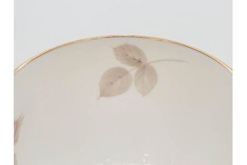 鳴海製陶　ナルミ　NARUMI　カレス(CARESS)　サンドイッチトレー　クリーマー　シュガーポット　カップ&ソーサー　プレート　優雅な寛ぎの時間を演出するナルミ洋食器10点セット(C&S、サンドウィッチトレイ、ミルクジャー、ティー、コーヒー、薔薇、バラ、碗皿、デザート皿、金彩)(R-080409)