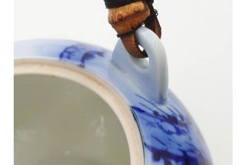 戦前　オールド香蘭社　有田焼　染付　金彩　松　落ち着いた佇まいの急須(松の実、水注、水差、水指、茶器、茶道具、煎茶道具、和食器、裏印)(R-080411)