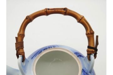 戦前　オールド香蘭社　有田焼　染付　金彩　松　落ち着いた佇まいの急須(松の実、水注、水差、水指、茶器、茶道具、煎茶道具、和食器、裏印)(R-080411)