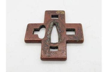 時代武具　素銅　金象嵌　十字　技巧を凝らした鍔(キリシタン、花、彫刻、刀装具、ケース付き)(R-080414)