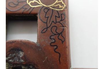 時代武具　素銅　金象嵌　十字　技巧を凝らした鍔(キリシタン、花、彫刻、刀装具、ケース付き)(R-080414)