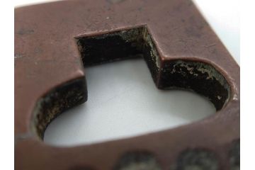 時代武具　素銅　金象嵌　十字　技巧を凝らした鍔(キリシタン、花、彫刻、刀装具、ケース付き)(R-080414)