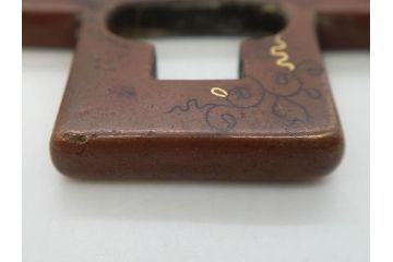 時代武具　素銅　金象嵌　十字　技巧を凝らした鍔(キリシタン、花、彫刻、刀装具、ケース付き)(R-080414)