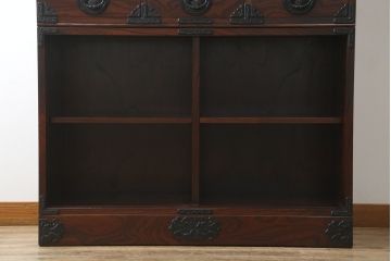 中古　美品!!　岩谷堂箪笥　漆塗り　和の情緒を感じる佇まいが魅力的な収納力抜群の水屋箪笥(食器棚、カップボード、戸棚、収納棚、キャビネット、上下バラ売り可能)(R-080417)