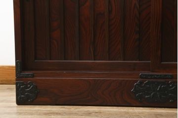 中古　美品!!　岩谷堂箪笥　漆塗り　和の情緒を感じる佇まいが魅力的な収納力抜群の水屋箪笥(食器棚、カップボード、戸棚、収納棚、キャビネット、上下バラ売り可能)(R-080417)