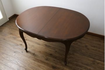 中古　DREXEL HERITAGE(ドレクセルヘリテイジ)　Touraine(ツーレイン)　滑らかな曲線が優雅な印象のダイニングテーブル(エクステンションテーブル、食卓、4人掛け、6人掛け、8人掛け、オーバル型)(定価約80万円)(R-080420)