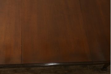 中古　DREXEL HERITAGE(ドレクセルヘリテイジ)　Touraine(ツーレイン)　滑らかな曲線が優雅な印象のダイニングテーブル(エクステンションテーブル、食卓、4人掛け、6人掛け、8人掛け、オーバル型)(定価約80万円)(R-080420)