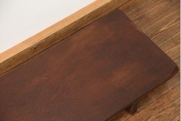 和製アンティーク　極厚の一枚板!　和の空間を引き立てるディスプレイ台にもぴったりな古い木の裁ち板(ローボード、ローテーブル、作業台、TVボード、TV台、テレビボード、テレビ台、花台、飾り台、陳列台)(R-080421)