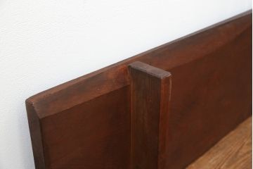 和製アンティーク　極厚の一枚板!　和の空間を引き立てるディスプレイ台にもぴったりな古い木の裁ち板(ローボード、ローテーブル、作業台、TVボード、TV台、テレビボード、テレビ台、花台、飾り台、陳列台)(R-080421)