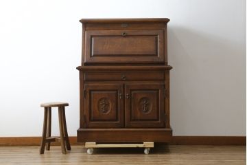 中古　美品　えぞ民芸家具製作所　インテリアえぞ(EZO)　ナラ材　グレースシリーズ　クラシカルで落ち着いた雰囲気が魅力的なライティングビューロー85(簿記机、ワークデスク、在宅用、在宅ワーク用、サイドキャビネット)(定価約236000円)(R-080422)