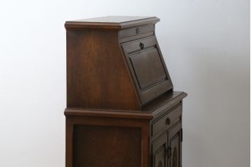 中古　美品　えぞ民芸家具製作所　インテリアえぞ(EZO)　ナラ材　グレースシリーズ　クラシカルで落ち着いた雰囲気が魅力的なライティングビューロー85(簿記机、ワークデスク、在宅用、在宅ワーク用、サイドキャビネット)(定価約236000円)(R-080422)