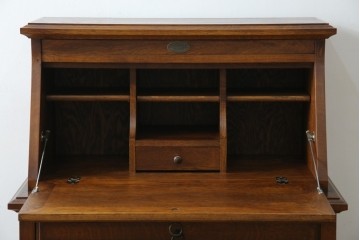 中古　美品　えぞ民芸家具製作所　インテリアえぞ(EZO)　ナラ材　グレースシリーズ　クラシカルで落ち着いた雰囲気が魅力的なライティングビューロー85　定価約236000円相当　(R-080422)