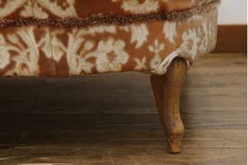中古　美品　maruni(マルニ木工)　優雅な佇まいが魅力的な2Pソファ(2人掛けソファ、3P、二人掛け、三人掛け、シェーズロング、カウチソファ、長椅子、長イス)(定価約30万円)(R-080423)