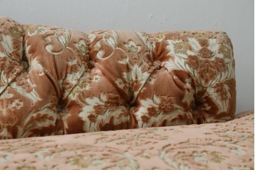 中古　maruni(マルニ木工)　優雅な佇まいが魅力的な2Pソファ　定価約30万円　(R-080423)