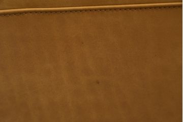 中古　展示品　美品　イタリア製　IDC大塚家具取り扱い　POLTRONA FRAU(ポルトローナ・フラウ)　Jean-Marie Massaud(ジャン・マリー・マッソー)デザイン　John-John(ジョン・ジョン)　本革(レザー)　モダンで高級感のあるおしゃれな3Pソファ(三人掛け、3人掛け)(定価約260万円)(R-080424)