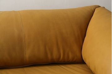 中古　展示品　美品　イタリア製　IDC大塚家具取り扱い　POLTRONA FRAU(ポルトローナ・フラウ)　Jean-Marie Massaud(ジャン・マリー・マッソー)デザイン　John-John(ジョン・ジョン)　本革(レザー)　モダンで高級感のあるおしゃれな3Pソファ(三人掛け、3人掛け)(定価約260万円)(R-080424)