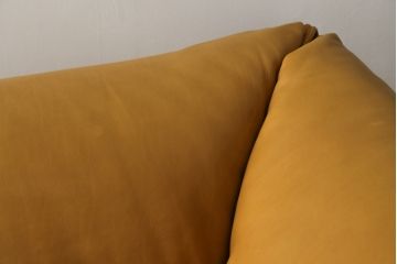 中古　展示品　美品　イタリア製　IDC大塚家具取り扱い　POLTRONA FRAU(ポルトローナ・フラウ)　Jean-Marie Massaud(ジャン・マリー・マッソー)デザイン　John-John(ジョン・ジョン)　本革(レザー)　モダンで高級感のあるおしゃれな3Pソファ(三人掛け、3人掛け)(定価約260万円)(R-080424)
