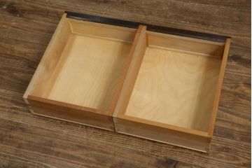 中古　美品　松本民芸家具　金具付きのデザインが目を引くクラシカルで美しいS.P型ライティングビューロー(簿記机、ワークデスク、在宅用、在宅ワーク用、サイドキャビネット)(定価約109万円)(R-080426)