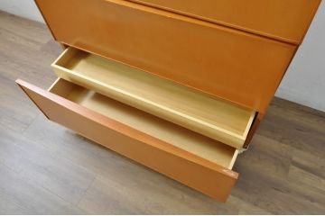 中古　美品　arflex(アルフレックス)　COMPOSER(コンポーザー)　シンプルで洗練されたデザインが魅力的なキャビネット(収納棚、戸棚、サイドボード)(定価約30万円)(R-080434)