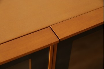 中古　美品　arflex(アルフレックス)　COMPOSER(コンポーザー)　シンプルで洗練されたデザインが魅力的なキャビネット　定価約30万円　(R-080434)