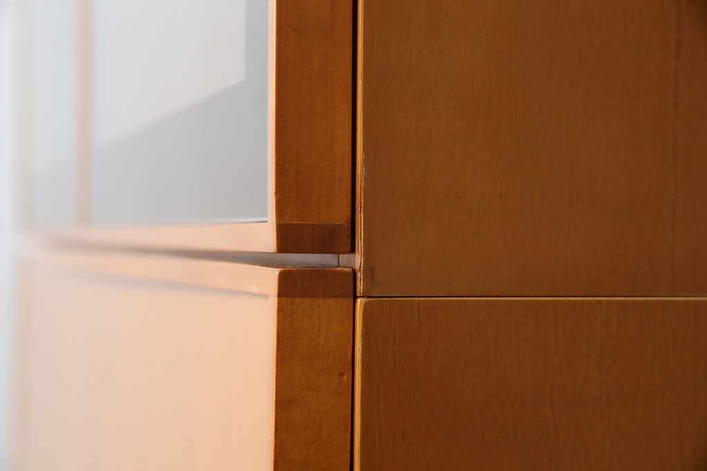 中古　美品　arflex(アルフレックス)　COMPOSER(コンポーザー)　シンプルで洗練されたデザインが魅力的なキャビネット　定価約30万円　(R-080434)