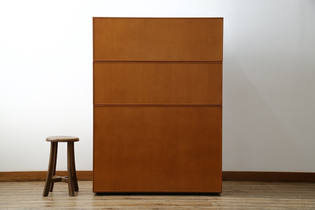 中古　美品　arflex(アルフレックス)　COMPOSER(コンポーザー)　シンプルで洗練されたデザインが魅力的なキャビネット　定価約30万円　(R-080434)