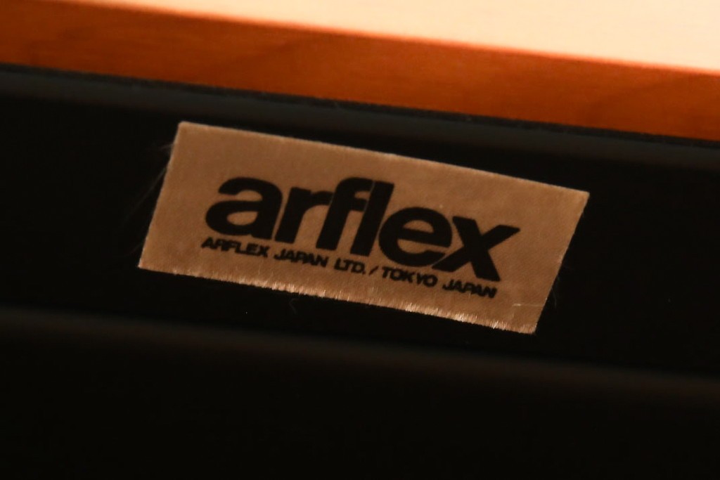 中古　美品　arflex(アルフレックス)　COMPOSER(コンポーザー)　シンプルで洗練されたデザインが魅力的なキャビネット　定価約30万円　(R-080434)