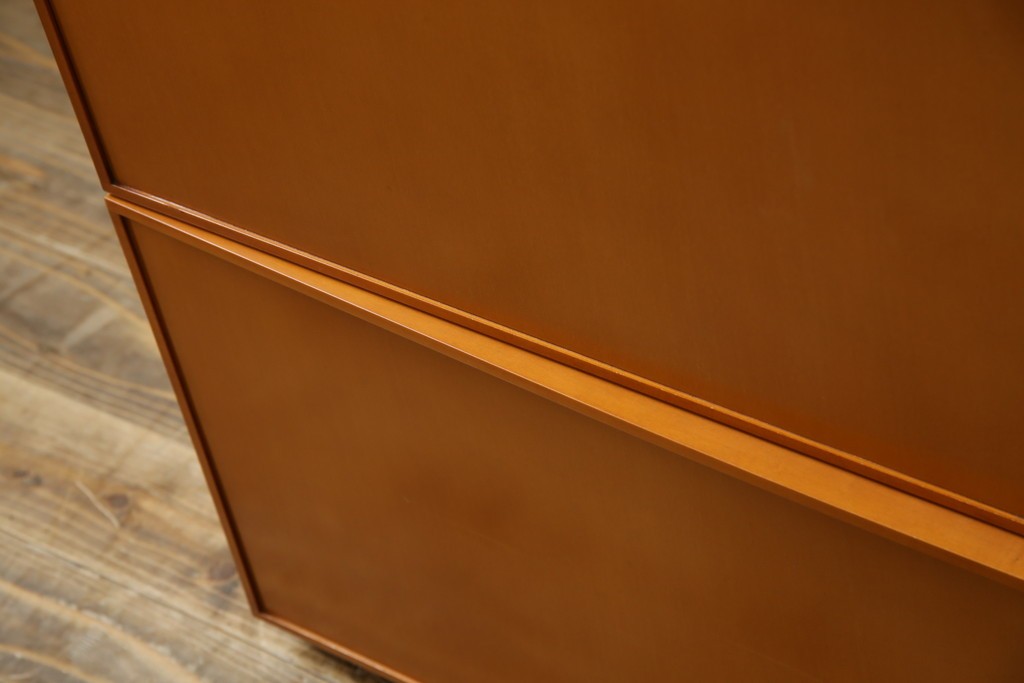 中古　美品　arflex(アルフレックス)　COMPOSER(コンポーザー)　シンプルで洗練されたデザインが魅力的なキャビネット　定価約30万円　(R-080434)