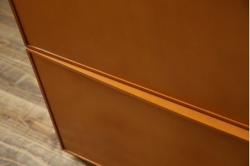 中古　美品　arflex(アルフレックス)　COMPOSER(コンポーザー)　シンプルで洗練されたデザインが魅力的なキャビネット　定価約30万円　(R-080434)