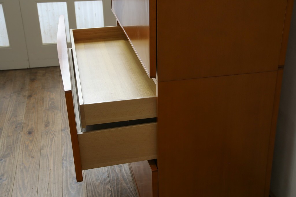 中古　美品　arflex(アルフレックス)　COMPOSER(コンポーザー)　シンプルで洗練されたデザインが魅力的なキャビネット　定価約30万円　(R-080434)