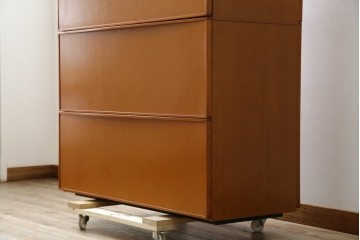 中古　美品　arflex(アルフレックス)　COMPOSER(コンポーザー)　シンプルで洗練されたデザインが魅力的なキャビネット　定価約30万円　(R-080434)