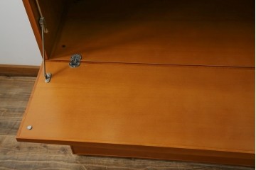 中古　美品　arflex(アルフレックス)　COMPOSER(コンポーザー)　シンプルで洗練されたデザインが魅力的なキャビネット　定価約30万円　(R-080434)