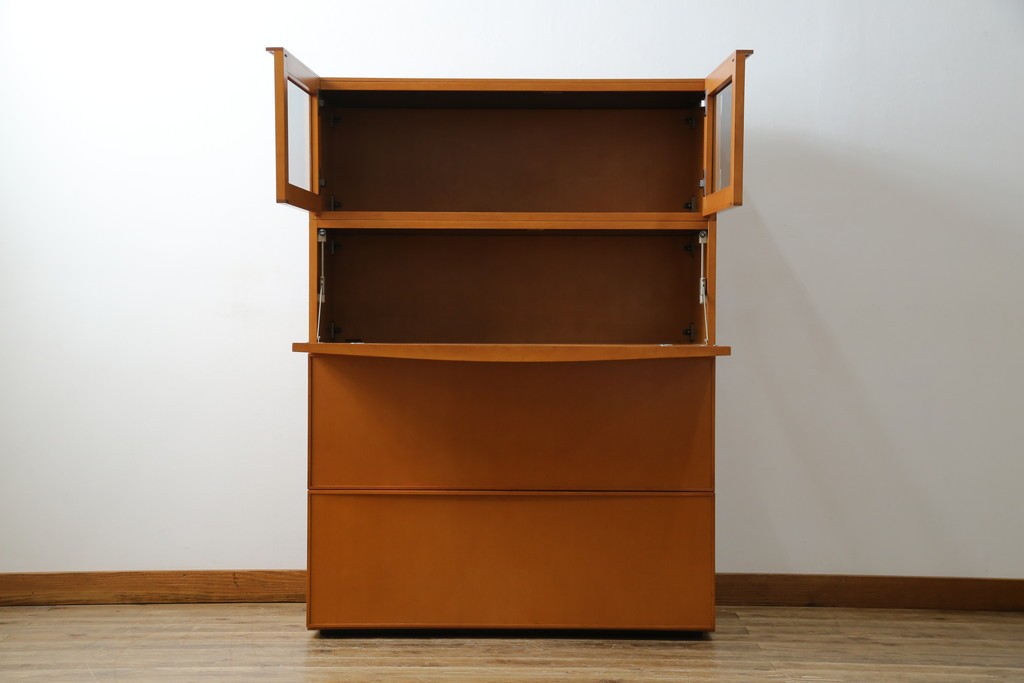 中古　美品　arflex(アルフレックス)　COMPOSER(コンポーザー)　シンプルで洗練されたデザインが魅力的なキャビネット　定価約30万円　(R-080434)