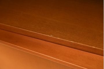 中古　美品　希少サイズ　arflex(アルフレックス)　COMPOSER(コンポーザー)　シンプルで洗練されたデザインが魅力的なキャビネット(収納棚、戸棚、飾り棚)(定価約25万円)(R-080435)
