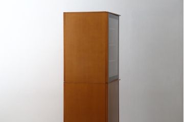 中古　美品　希少サイズ　arflex(アルフレックス)　COMPOSER(コンポーザー)　シンプルで洗練されたデザインが魅力的なキャビネット(収納棚、戸棚、飾り棚)(定価約25万円)(R-080435)