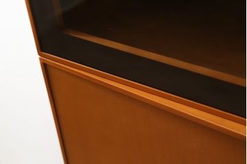 中古　美品　希少サイズ　arflex(アルフレックス)　COMPOSER(コンポーザー)　シンプルで洗練されたデザインが魅力的なキャビネット(収納棚、戸棚、飾り棚)(定価約25万円)(R-080435)