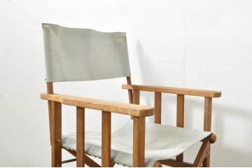 ビンテージ家具　スウェード生地　使いこまれた風合いが趣溢れる折り畳みのディレクターズチェア2脚セット(椅子、イス、アームチェア、ヴィンテージ、バラ売り可能)(R-080437)