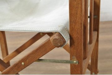 ビンテージ家具　スウェード生地　使いこまれた風合いが趣溢れる折り畳みのディレクターズチェア2脚セット(椅子、イス、アームチェア、ヴィンテージ、バラ売り可能)(R-080437)