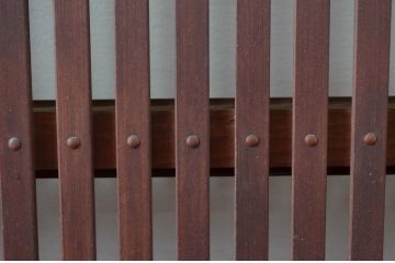 アンティーク建具　上手物!!　腰板欅(ケヤキ)材　風情のある佇まいが魅力的な格子戸2枚セット(建具、引き戸)(R-080440)