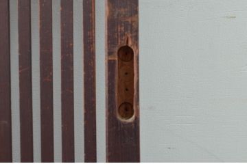 アンティーク建具　上手物!!　腰板欅(ケヤキ)材　風情のある佇まいが魅力的な格子戸2枚セット(建具、引き戸)(R-080440)