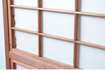 アンティーク建具　どこか懐かしい雰囲気を醸し出す裏障子付き格子戸2枚セット(引き戸、障子戸)(R-080441)