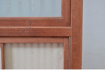 アンティーク建具　どこか懐かしい雰囲気を醸し出す裏障子付き格子戸2枚セット(引き戸、障子戸)(R-080441)