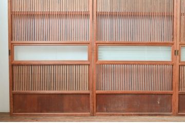 アンティーク建具　風情のある佇まいが魅力的な裏障子付き格子戸4枚セット(引き戸、障子戸)(R-080442)